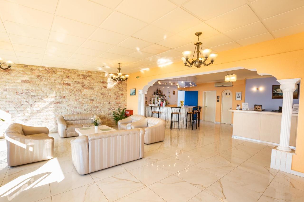 Castelia Bay Hotel أموبي المظهر الخارجي الصورة